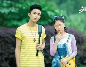 谭松韵跟欧阳娜娜,套路玩得深谁把谁当真视频