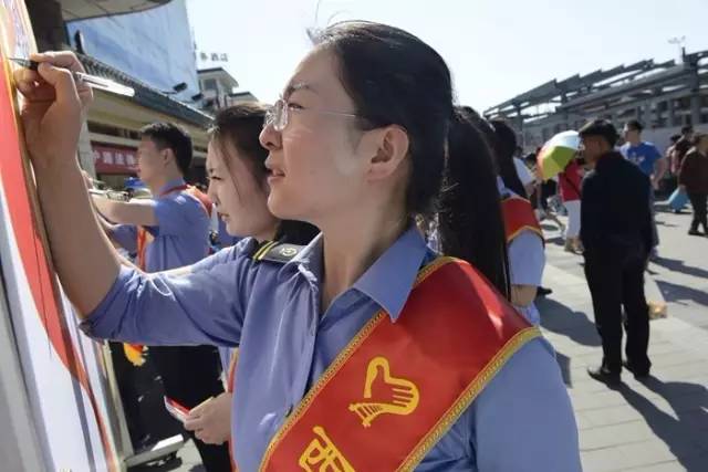 进入高温“烧烤”模式，看西铁青年怎样为了大家的安全代言！