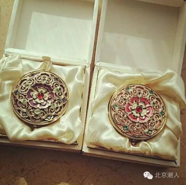 这些美好的彩妆，请给我来十箱