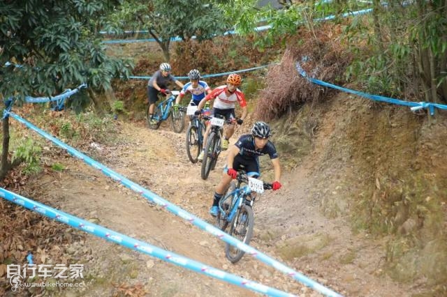 喜德盛高端运动山地车,喜德盛AI智能助力电动山地车
