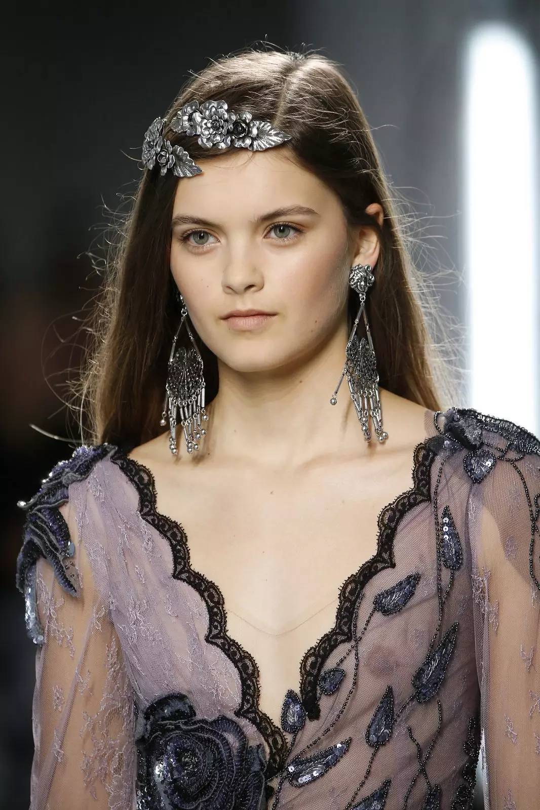 2019时尚潮流配饰,秋冬季节的配饰潮流趋势是什么