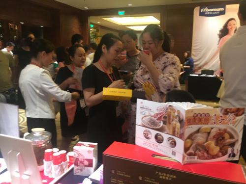 钟宇富率团参展深圳中国孕妇节，广禾堂月子餐等品牌受到孕妈追捧