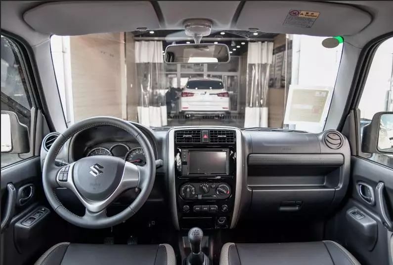 2021款吉姆尼与2015款吉姆尼的驾驶,吉姆尼新老款对比