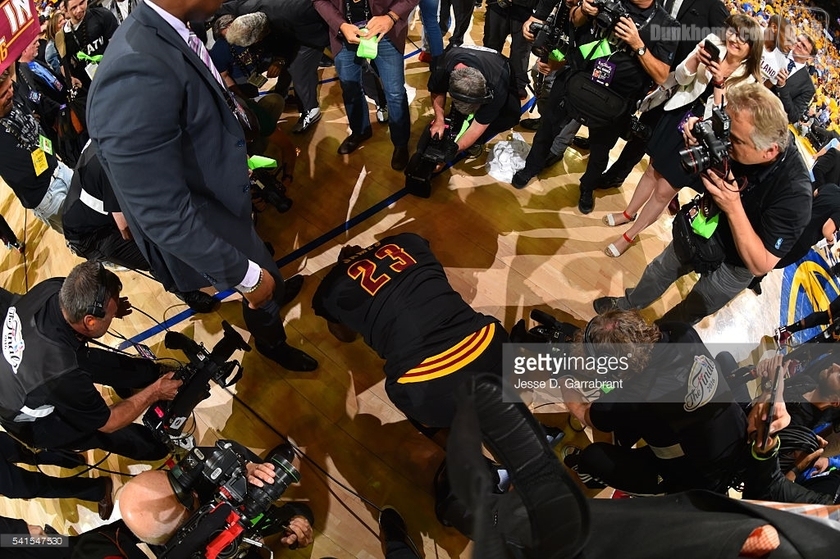 骑士历史首冠,2016勇士骑士总决赛g7