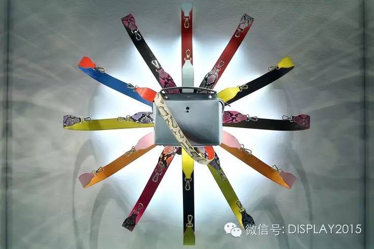 FENDI橱窗||春风十里不如你