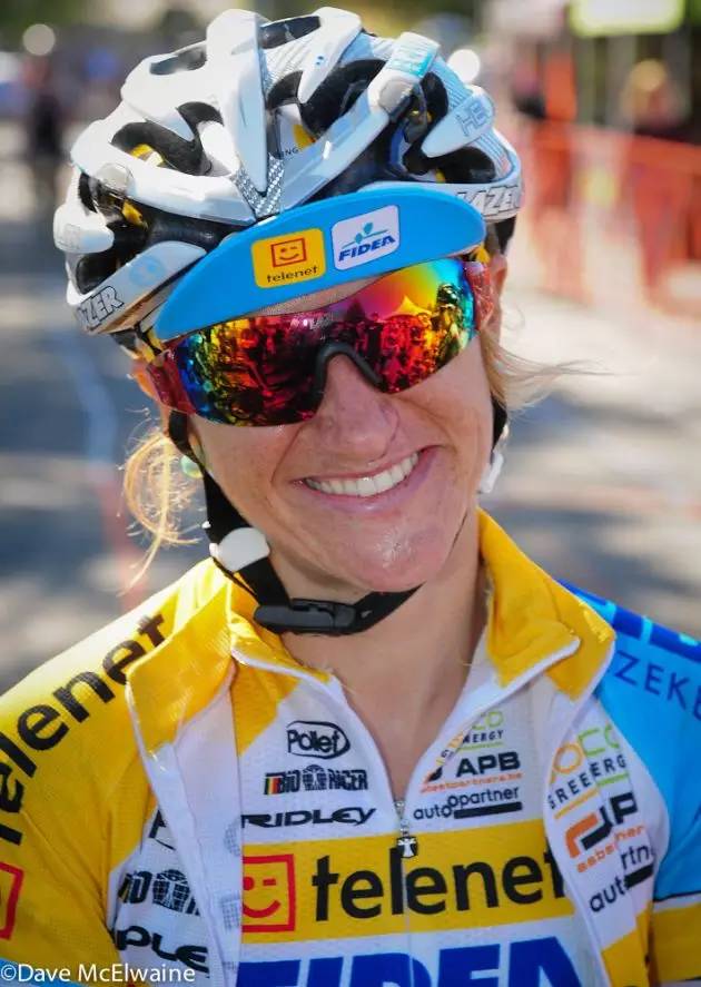 涔拌彍杞︽墜,璧涜溅鎵嬪紑杞︾殑鏍峰瓙