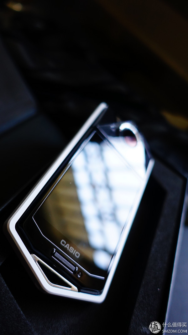 卡西欧自拍神器tr600什么时候上市,卡西欧自拍神器tr600怎么显示时间