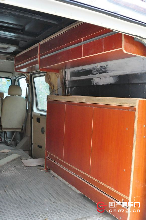 简单房车改装全过程,c型房车改造全过程