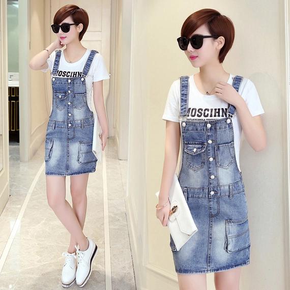 清爽减龄背带裙,好减龄的背带裙