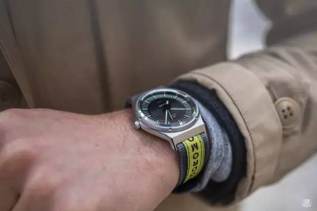 适合年轻人戴的表平价,什么牌子的假表最值得买