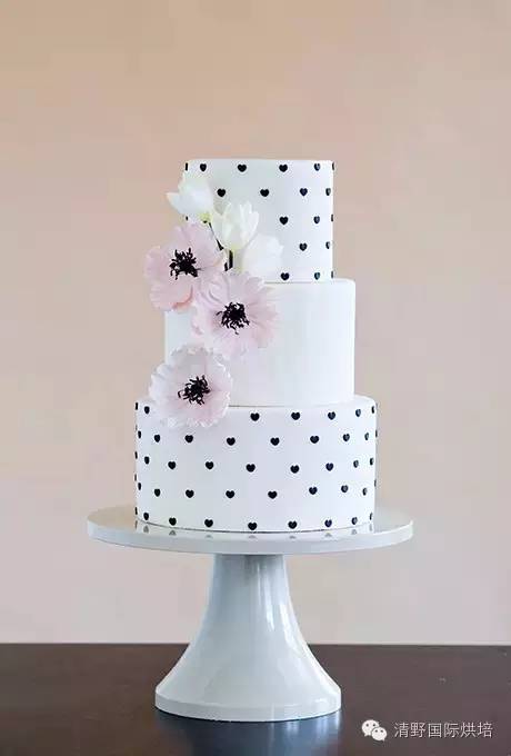 翻糖婚礼蛋糕怎么做,婚礼翻糖蛋糕制作大师