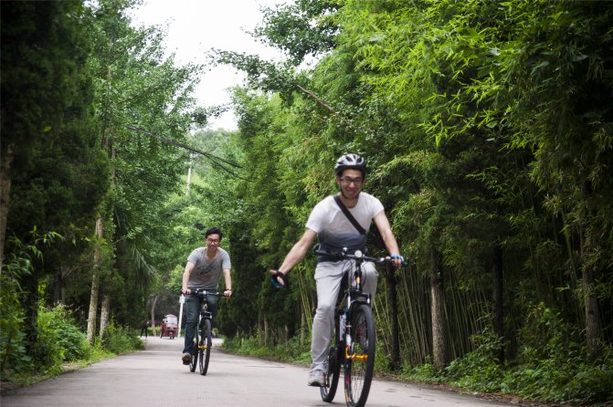 在这座神山中，我们每个人都是武林高手