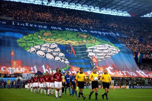 我只是来看场球，你打我干什么？