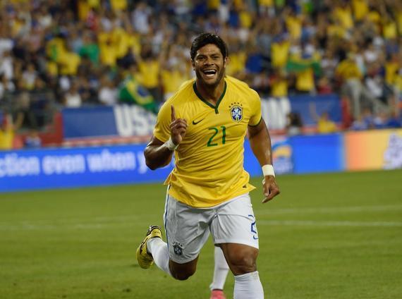 猛虎式射门把人踢飞,猛虎式射门踢老鹰