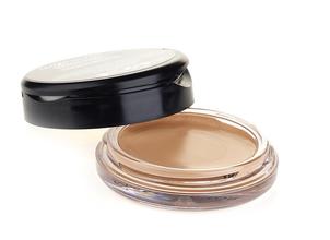 新手淡妆入门化妆品清单,新手学化妆淡妆需要哪些化妆品