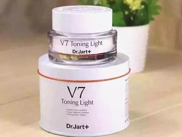 炎炎夏季女神们都是用这些降温止汗神器，涨见识了！