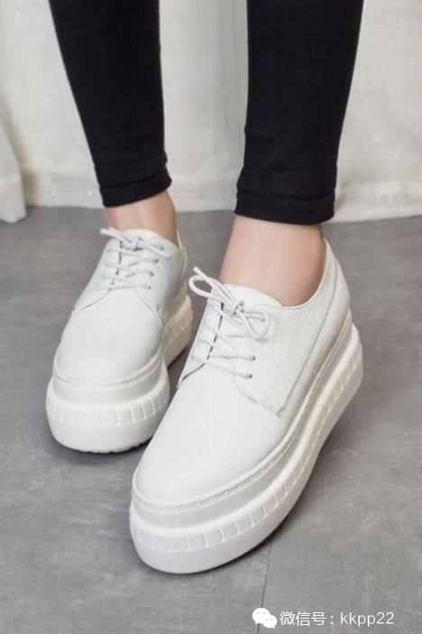 经典牛津鞋，散发出一种前所未有的女性魅力