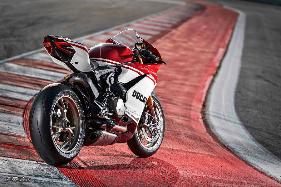 杜卡迪1299superleggeras宣传,杜卡迪superbike1299panigale