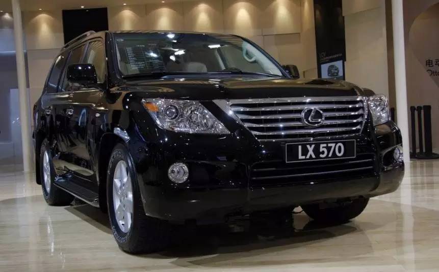 开比亚迪各车型都什么人,开什么样的车一看就没钱比亚迪