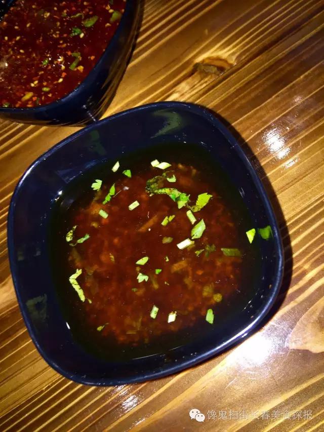 我发现了一家贼盖贼盖的串串他家的冒菜堪称神品！