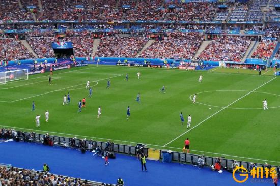 世界冠军对决！nubiaZ11实拍法兰西球场