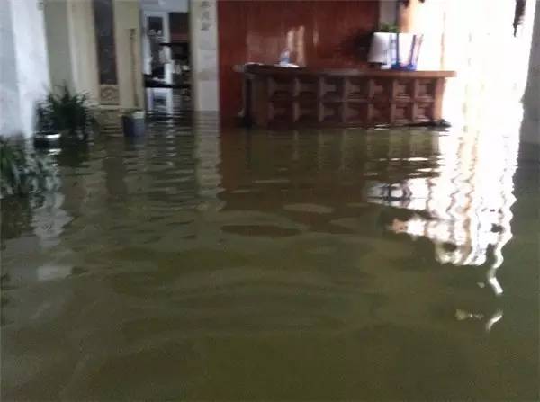 镇喜讯镇江的这波降水快要结束了！但是