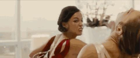 以前的同学突然加你微信又不说话,多年不见的老同学突然联系