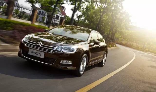 开比亚迪各车型都什么人,开什么样的车一看就没钱比亚迪