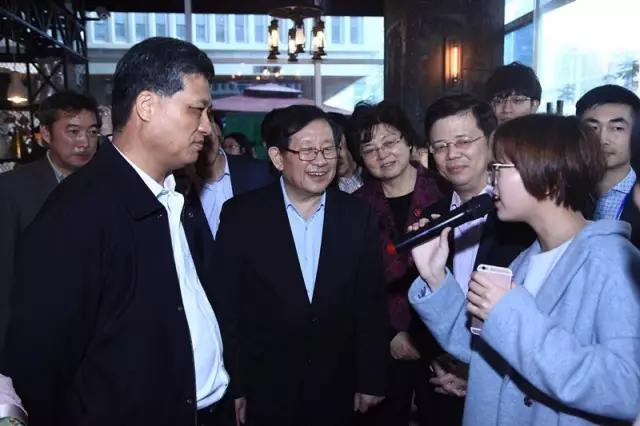 王凯歆:创业神童奇葩路,95后电商神话难服众