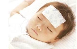 小孩子发烧用退热贴有没有用,儿童发烧用退热贴好不好