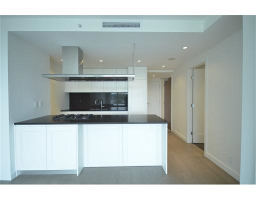 200万在温哥华买什么房好,温哥华小户型公寓价格