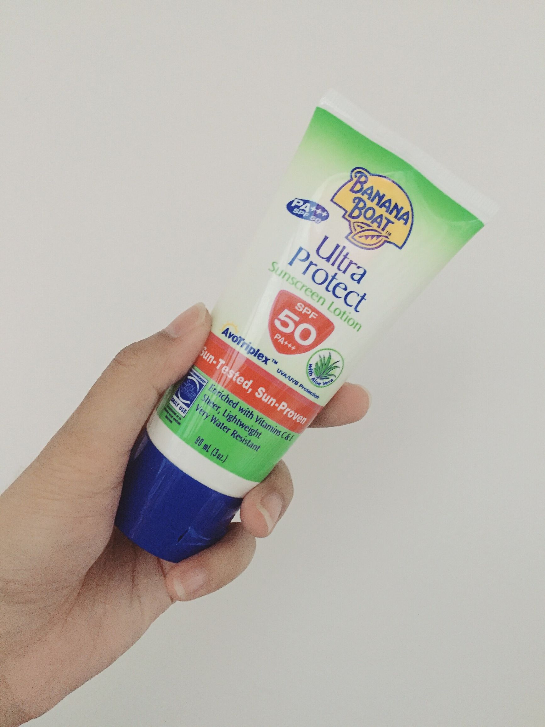 羡慕涂防晒脸上不起皮,防晒的正确涂抹方法和步骤