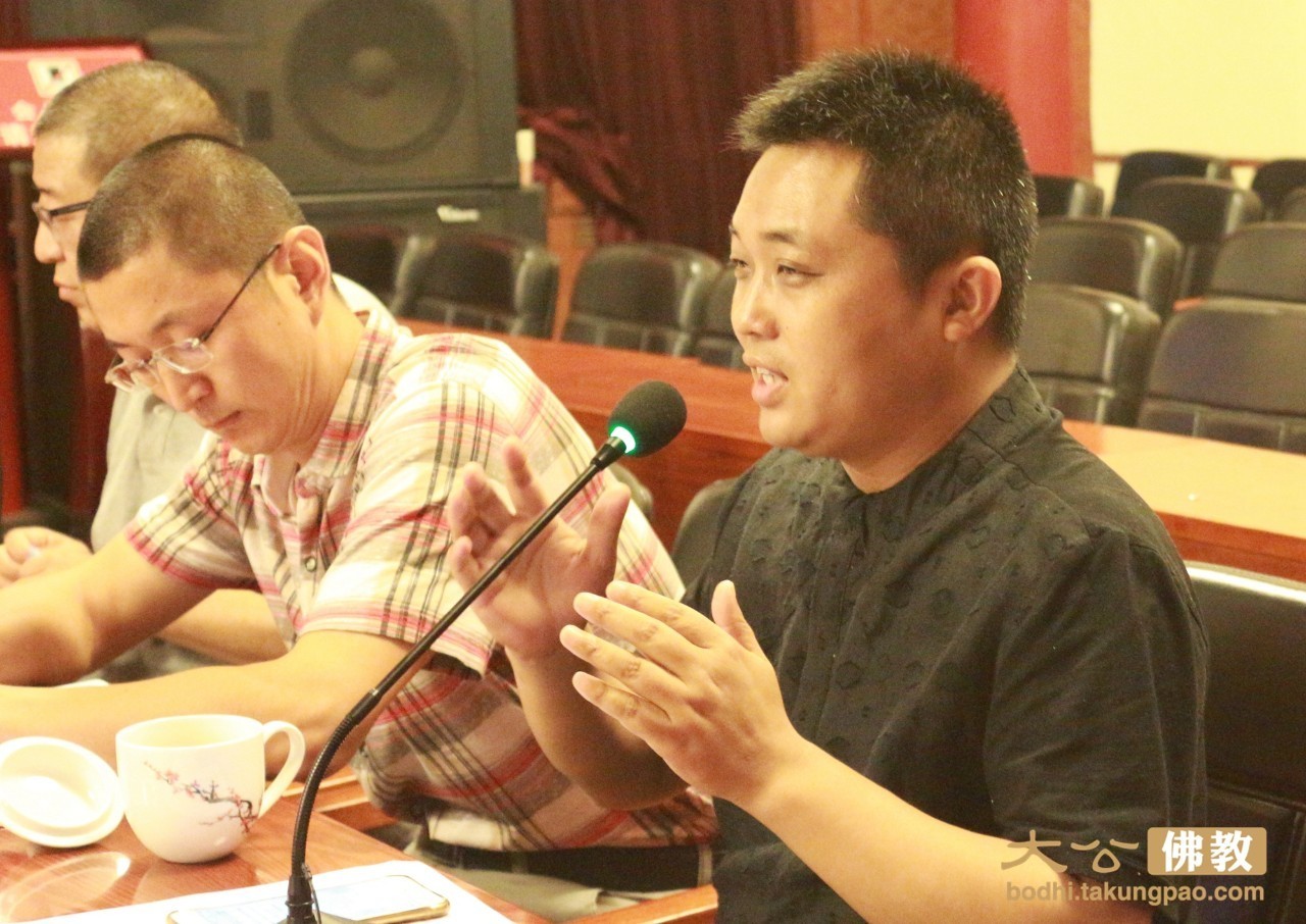 如何应对新媒体时代的挑战机遇,如何应对新媒体的挑战