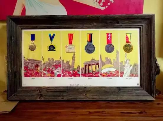 奖牌奖杯怎么摆放好看,奖牌怎么摆放地上才显逼格