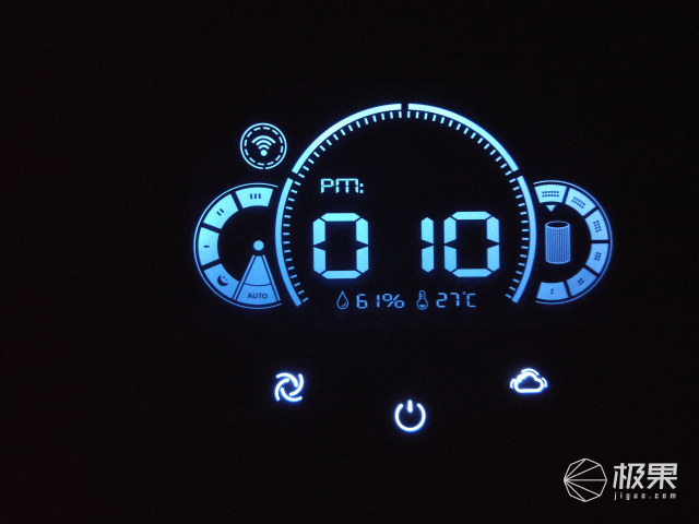 远程操控，省心省力，有了LifeSmart随时掌控室内空气质