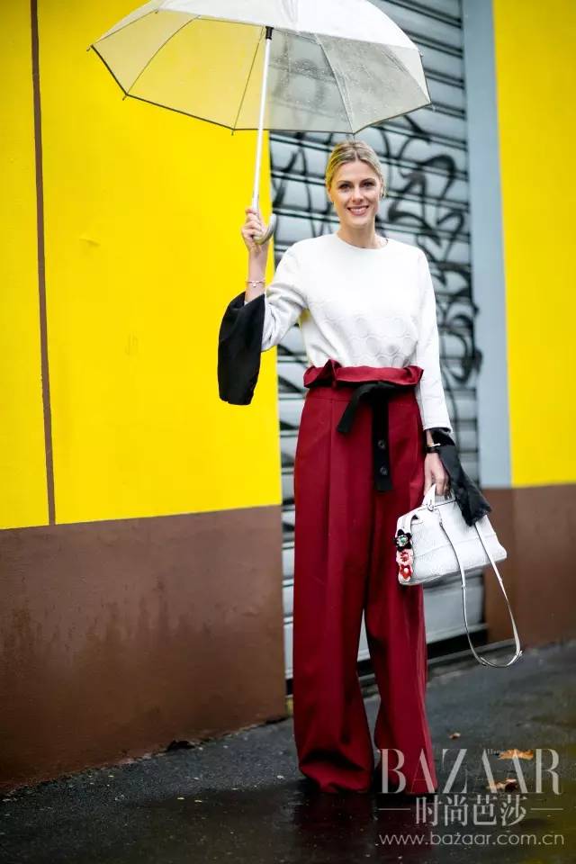 阔腿裤走开！你需要的是一条Paperbagwaist