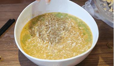 张嘉佳小龙虾,张嘉佳小龙虾微博