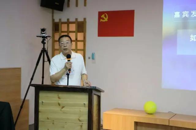 硬地丙烯酸球场不平整怎么处理,网球场地不足怎么办