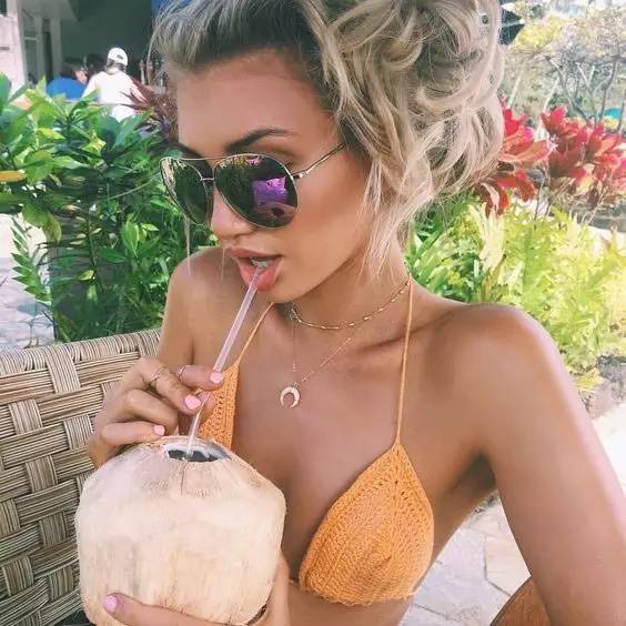 澳洲减肥椰子水靠谱吗 (澳洲红魔水和椰子水有效果吗)