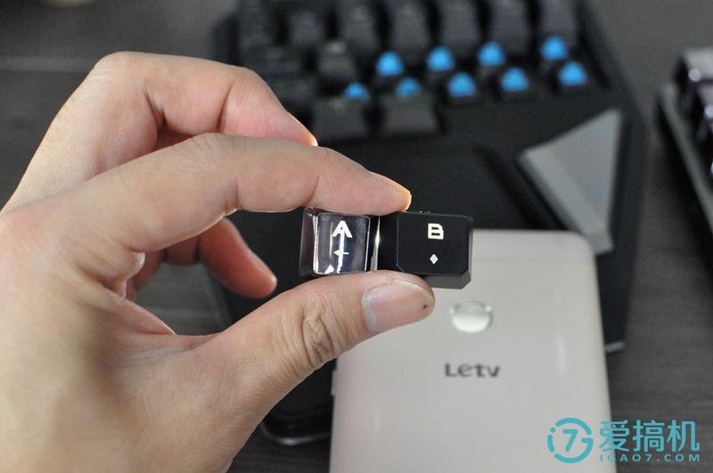 lol高端局操作都很稳,玩lol厉害的上单都是锁定视角