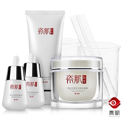 微商怎么卖化妆品发朋友圈,微商卖美妆的技巧