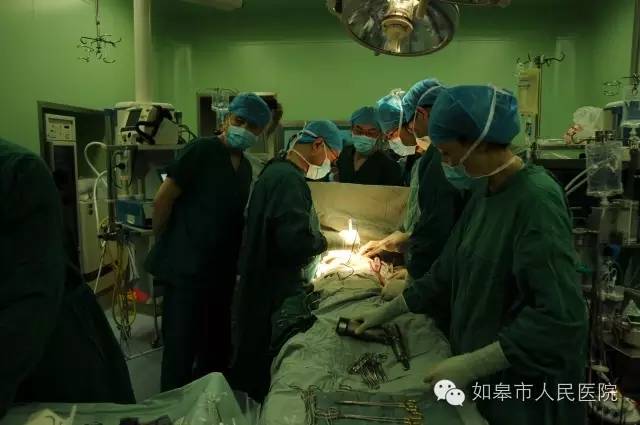 快看!市人民医院来了3个德国医生