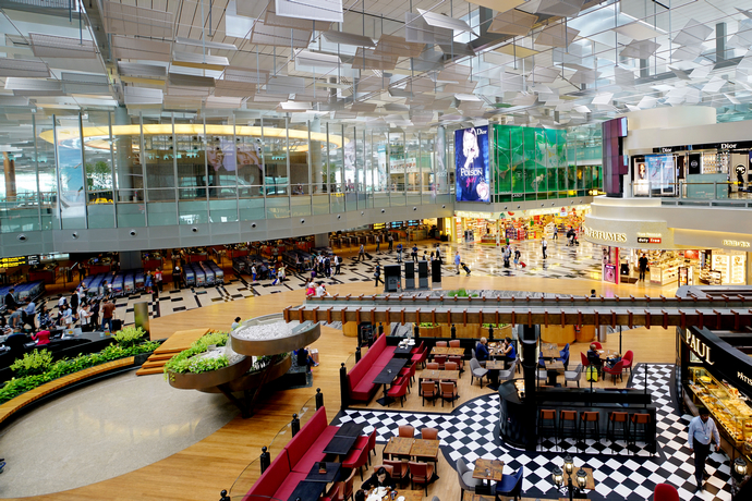 新加坡樟宜机场百万富翁,你和百万富翁的距离