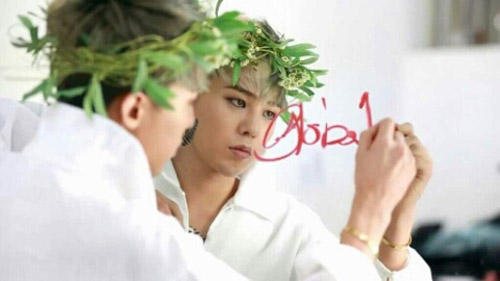 你会因为爱豆而喜欢上一只口红吗?