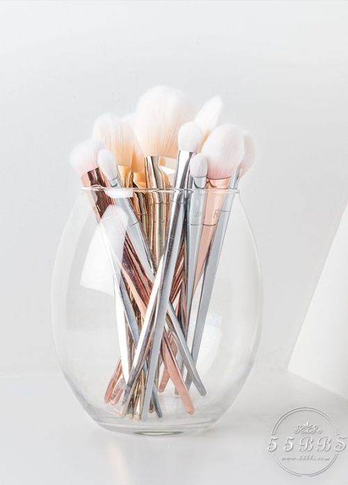 跟粉扑差不多的化妆刷,区别各种化妆刷