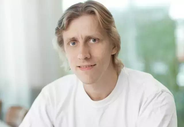 前Skype创始人发明了一款自动送货机器人