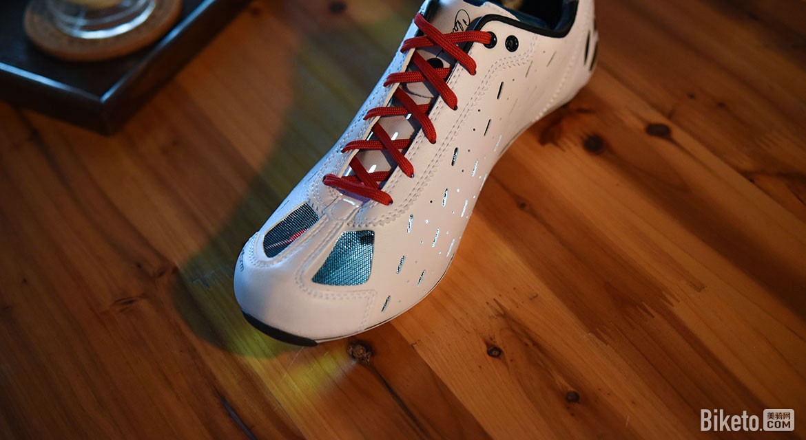 你会爱上文艺范：BontragerClassique公路锁鞋评测
