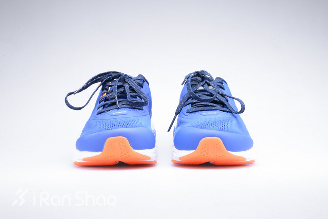 李宁云三代科技减震跑鞋,李宁云3代跑鞋