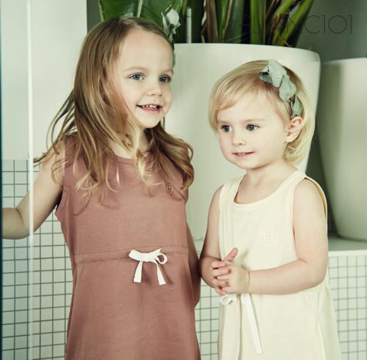 这里有各种你喜欢的衣服英文,简约时尚实穿童装推荐