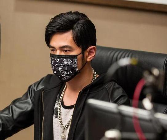 朴灿烈和周杰伦谁厉害,周杰伦朴灿烈